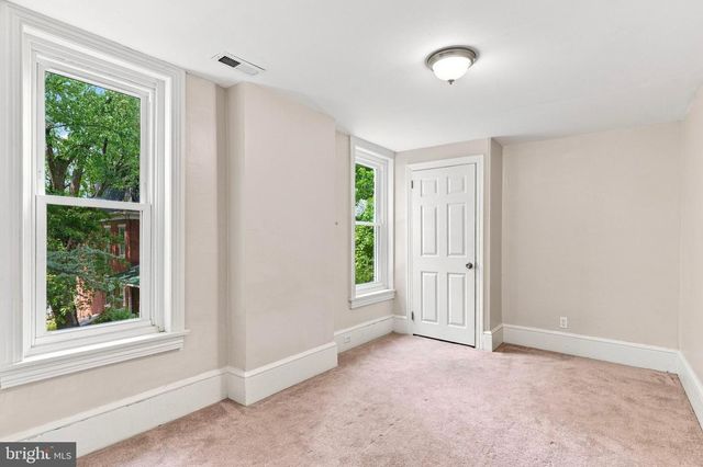 644 CHESTNUT ST, Pottstown, PA 19464