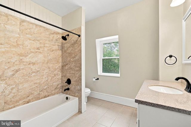 644 CHESTNUT ST, Pottstown, PA 19464