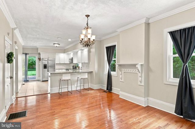 644 CHESTNUT ST, Pottstown, PA 19464