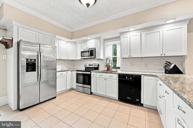644 CHESTNUT ST, Pottstown, PA 19464