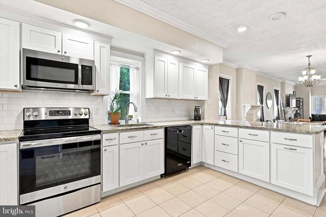 644 CHESTNUT ST, Pottstown, PA 19464