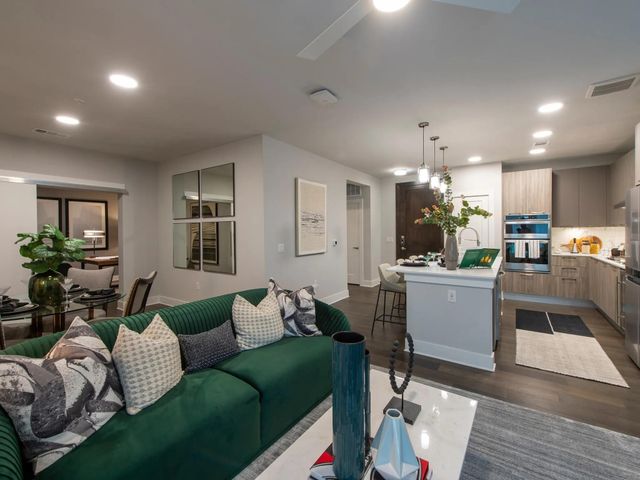 510 W 20th Street 502, Houston, TX 77008