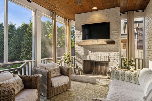 3415B Hopkins St, Nashville, TN 37215
