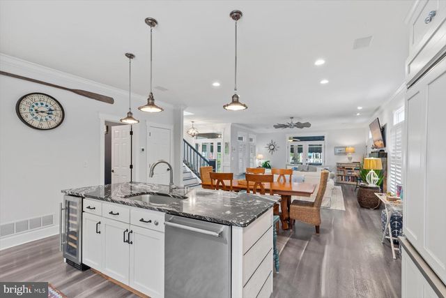 110 SECOND ST, Bethany Beach, DE 19930