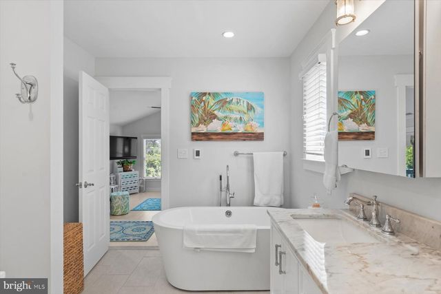 110 SECOND ST, Bethany Beach, DE 19930