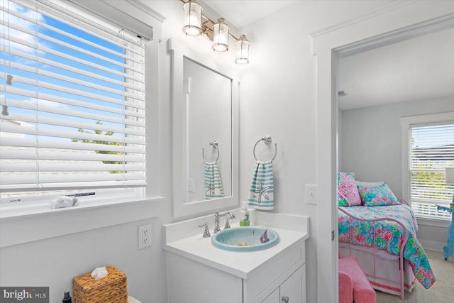 110 SECOND ST, Bethany Beach, DE 19930
