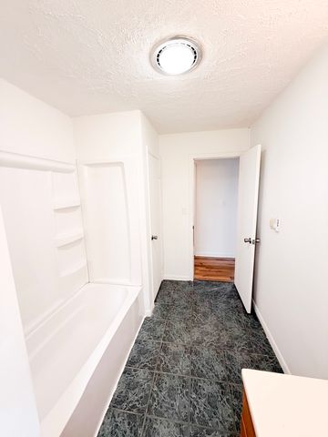 2308 N 2010 Road E, Watseka, IL 60970