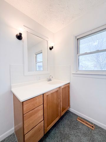 2308 N 2010 Road E, Watseka, IL 60970