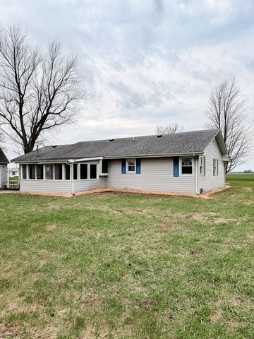 2308 N 2010 Road E, Watseka, IL 60970