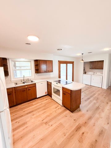 2308 N 2010 Road E, Watseka, IL 60970