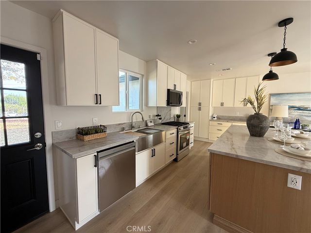 605 W Gaillard Street, Glendora, CA 91740