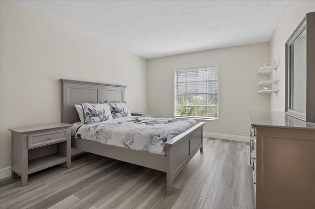 2260 NE 67th Street 1710, Fort Lauderdale, FL 33308