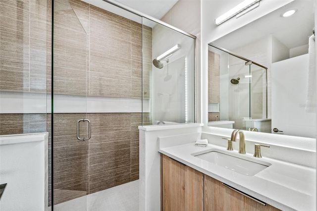 329 BEACH ROAD A, Sarasota, FL 34242