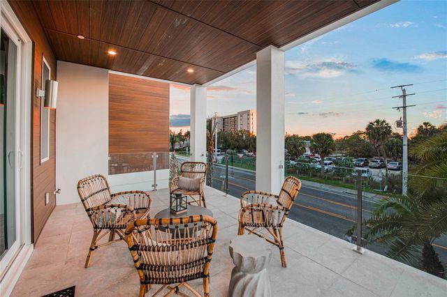 329 BEACH ROAD A, Sarasota, FL 34242