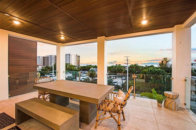 329 BEACH ROAD A, Sarasota, FL 34242