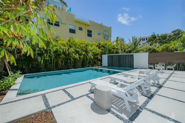 329 BEACH ROAD A, Sarasota, FL 34242