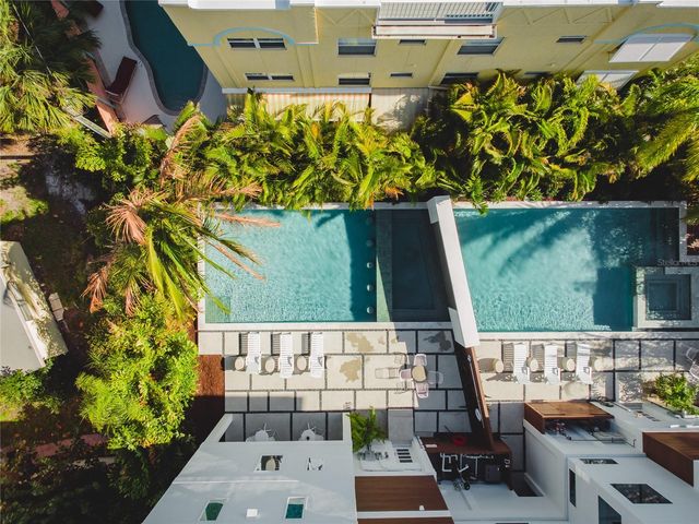 329 BEACH ROAD A, Sarasota, FL 34242