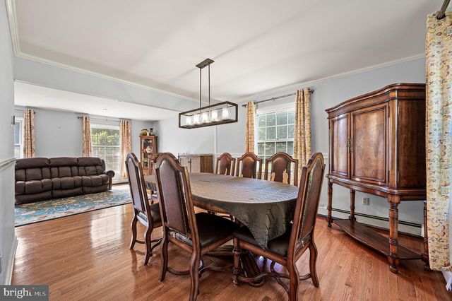 17 MCILVAIN DR, Downingtown, PA 19335