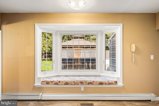 17 MCILVAIN DR, Downingtown, PA 19335