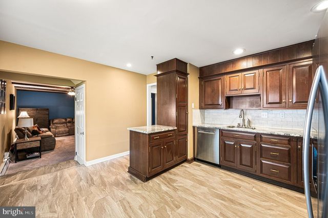 17 MCILVAIN DR, Downingtown, PA 19335