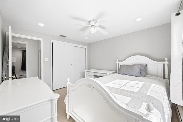 17 MCILVAIN DR, Downingtown, PA 19335