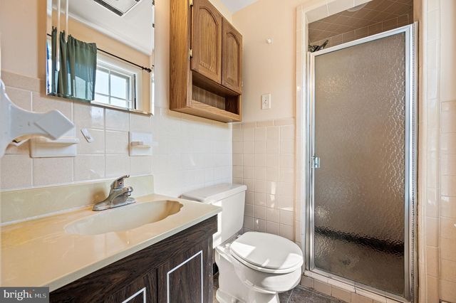 17 MCILVAIN DR, Downingtown, PA 19335