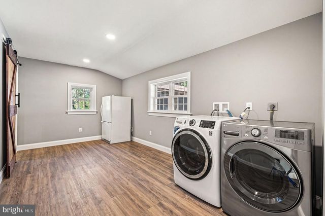 17 MCILVAIN DR, Downingtown, PA 19335