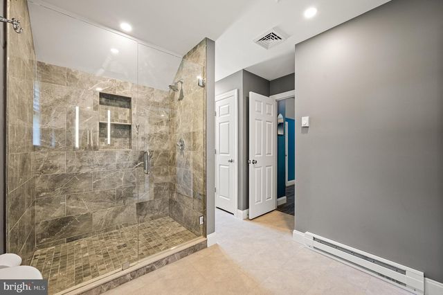 17 MCILVAIN DR, Downingtown, PA 19335