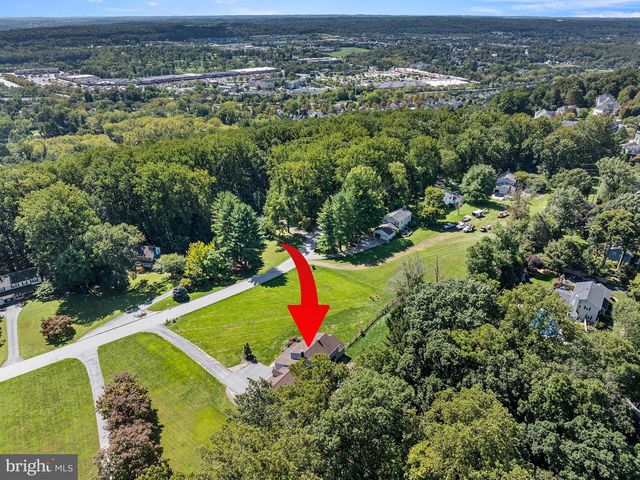 17 MCILVAIN DR, Downingtown, PA 19335