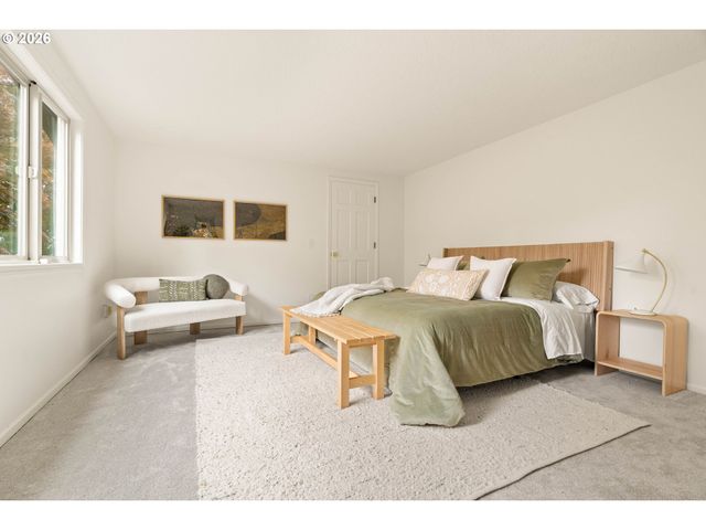 1431 KILLARNEY Dr, West Linn, OR 97068