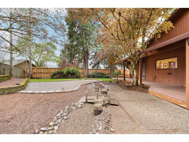 1431 KILLARNEY Dr, West Linn, OR 97068