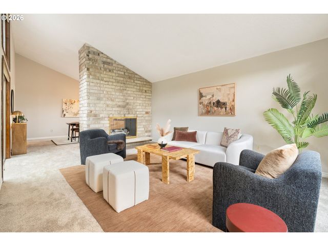 1431 KILLARNEY Dr, West Linn, OR 97068