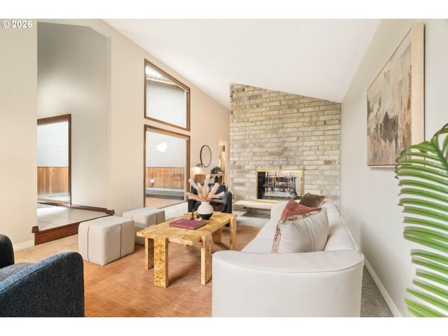 1431 KILLARNEY Dr, West Linn, OR 97068