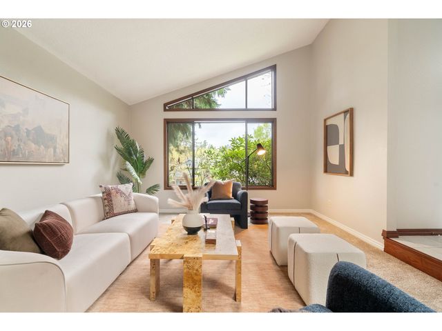 1431 KILLARNEY Dr, West Linn, OR 97068