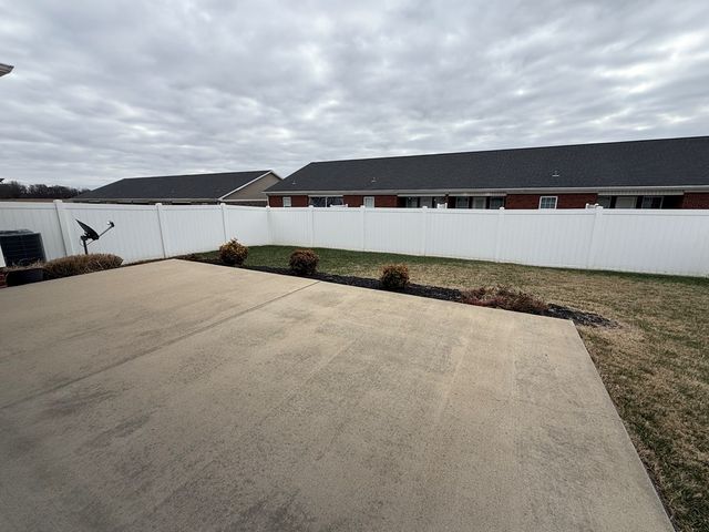 533 S Abbey, Hopkinsville, KY 42240