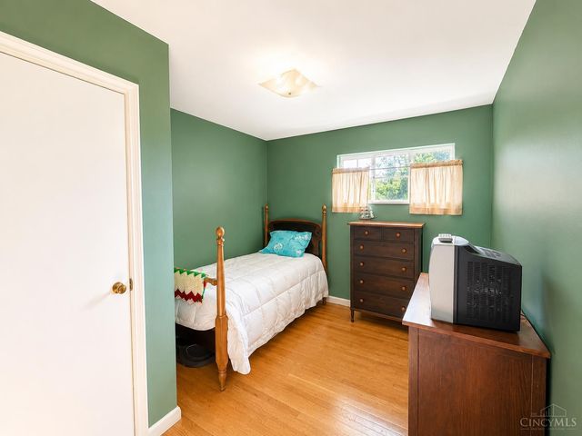 33 Imbler Drive, Cincinnati, OH 45218