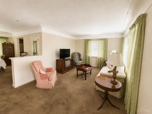 33 Imbler Drive, Cincinnati, OH 45218