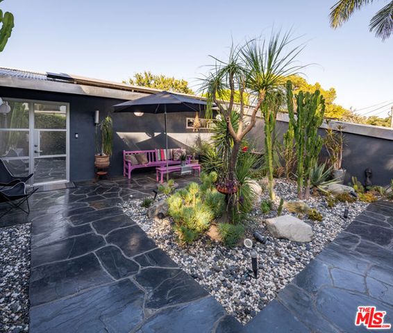 8147 Mulholland Terrace, Los Angeles, CA 90046