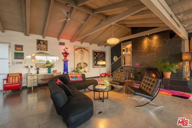 8147 Mulholland Terrace, Los Angeles, CA 90046