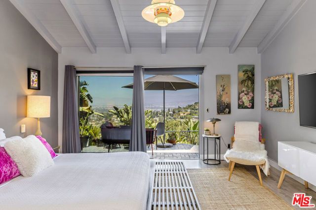8147 Mulholland Terrace, Los Angeles, CA 90046