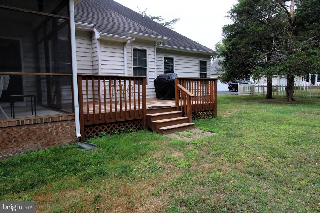 Image 18 of property listing at 25392 CLUB CIR, Quantico, MD 21856