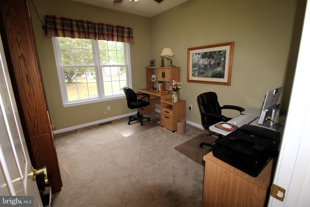 Image 21 of property listing at 25392 CLUB CIR, Quantico, MD 21856
