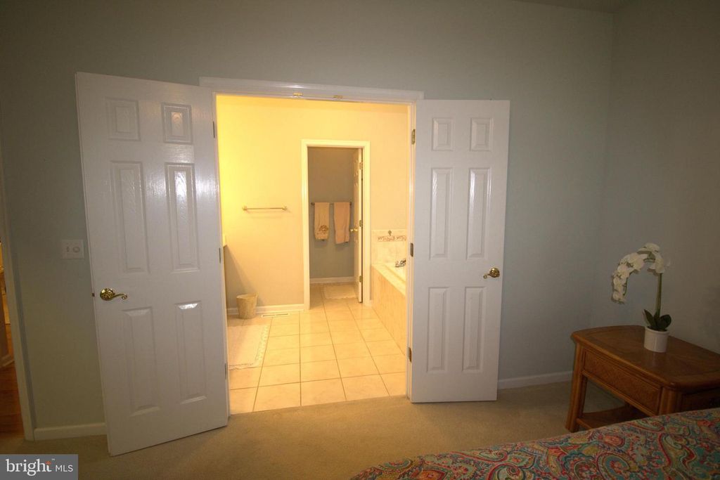 Image 25 of property listing at 25392 CLUB CIR, Quantico, MD 21856