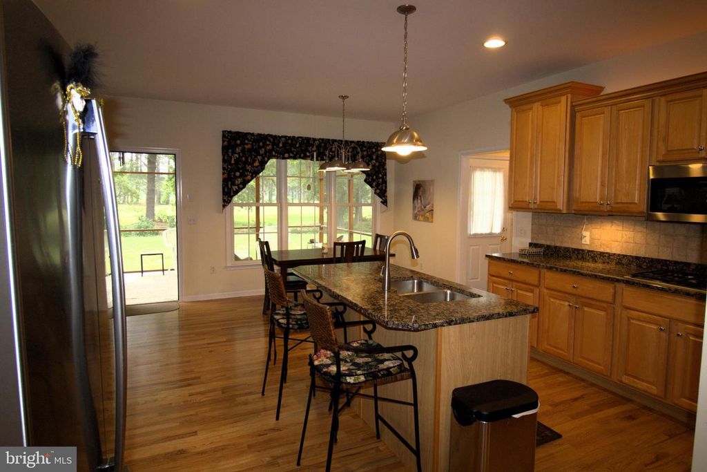 Image 34 of property listing at 25392 CLUB CIR, Quantico, MD 21856
