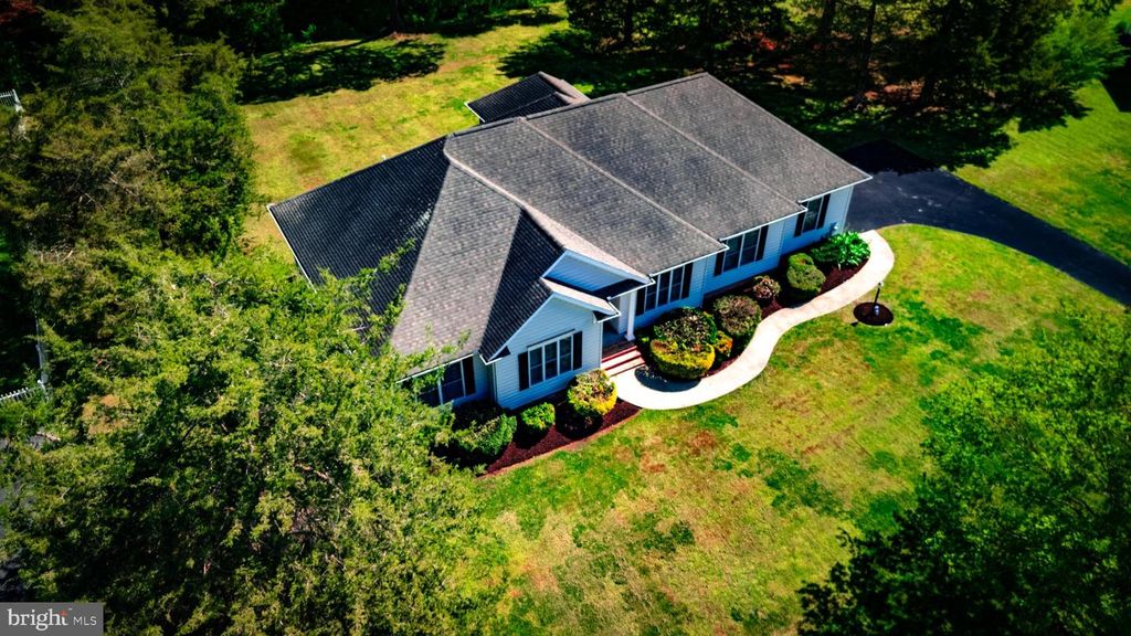 Image 42 of property listing at 25392 CLUB CIR, Quantico, MD 21856