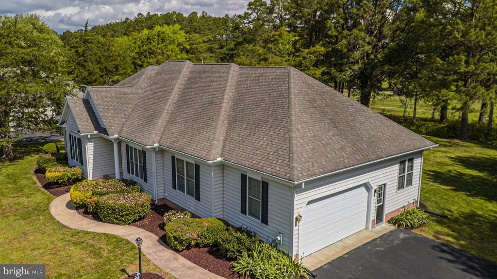 Image 48 of property listing at 25392 CLUB CIR, Quantico, MD 21856