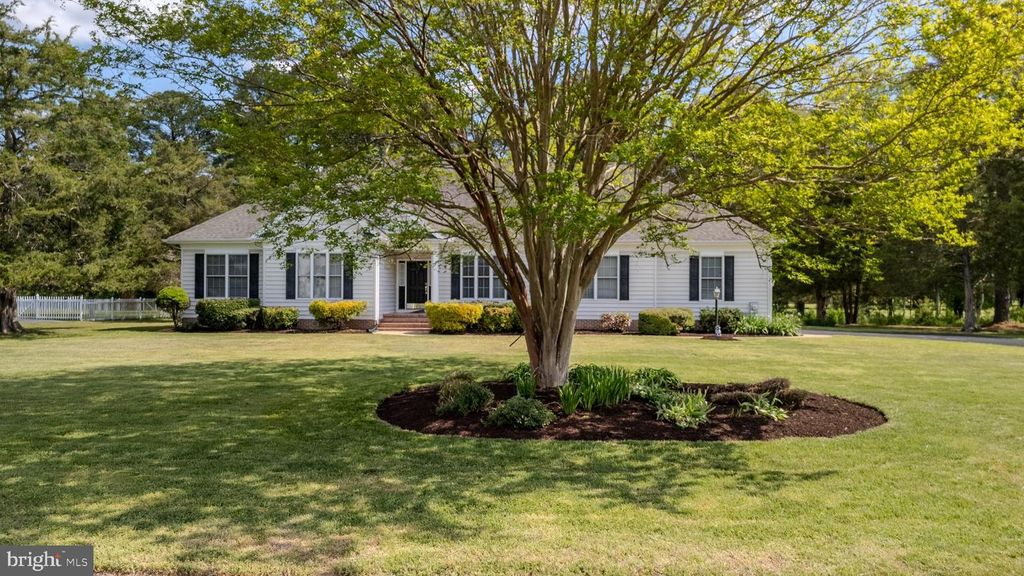 Image 53 of property listing at 25392 CLUB CIR, Quantico, MD 21856