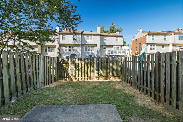 2762 STONE HOLLOW DR, Vienna, VA 22180