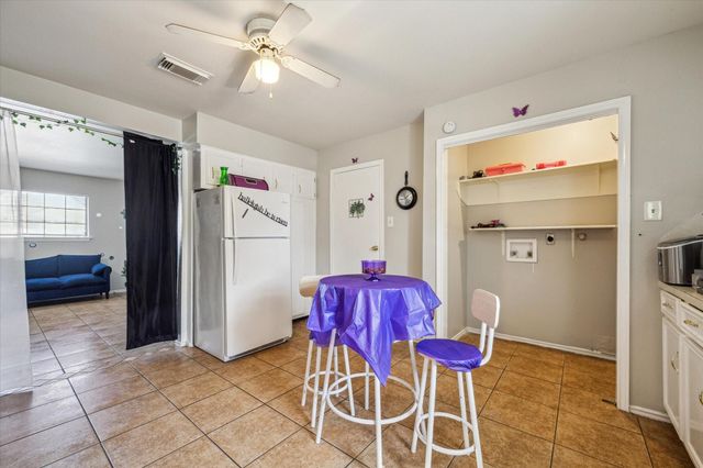 3718 Sealy Street, Galveston, TX 77550