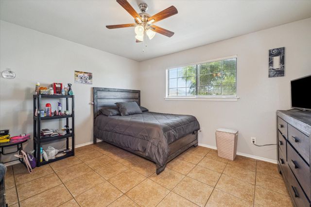 3718 Sealy Street, Galveston, TX 77550